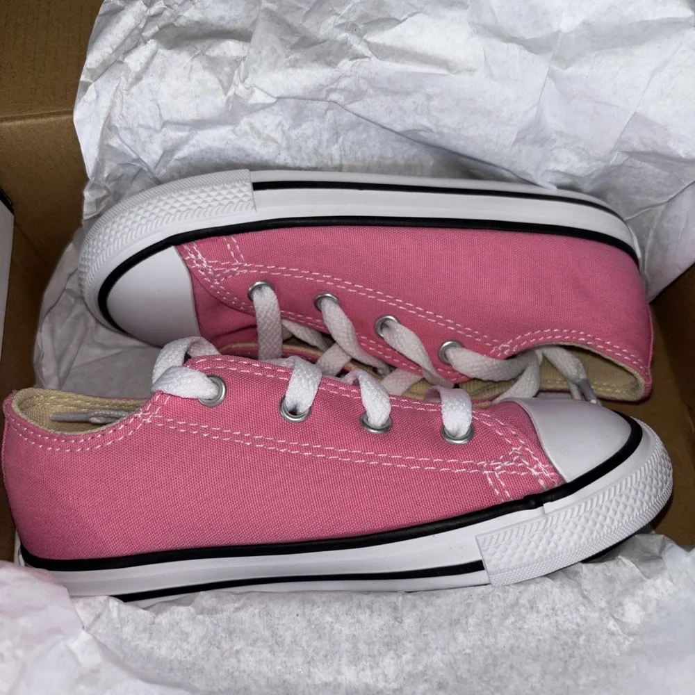 *NEW* INFANT CONVERSE Chuck Taylor All Star Toddler Low Top Pink (7J238) Sz 10